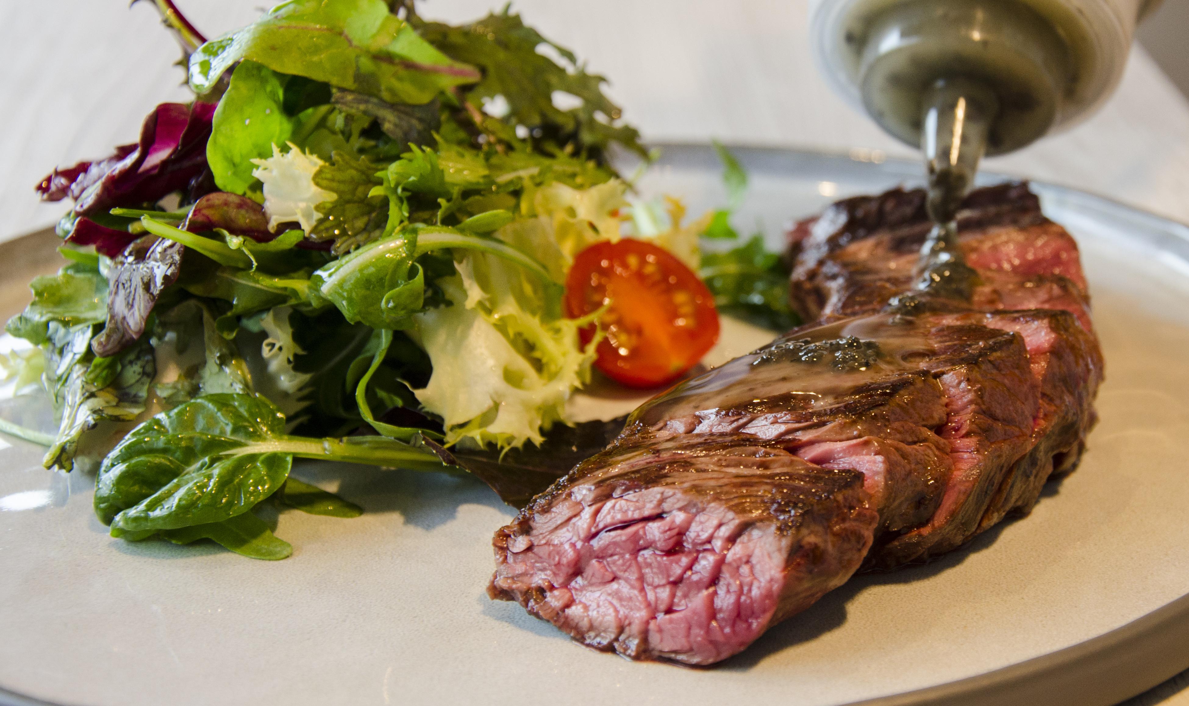 Grand Plaza Hotel & Wellness Andorra la Vella Bagian luar foto A steak prepared with the dry-aging technique