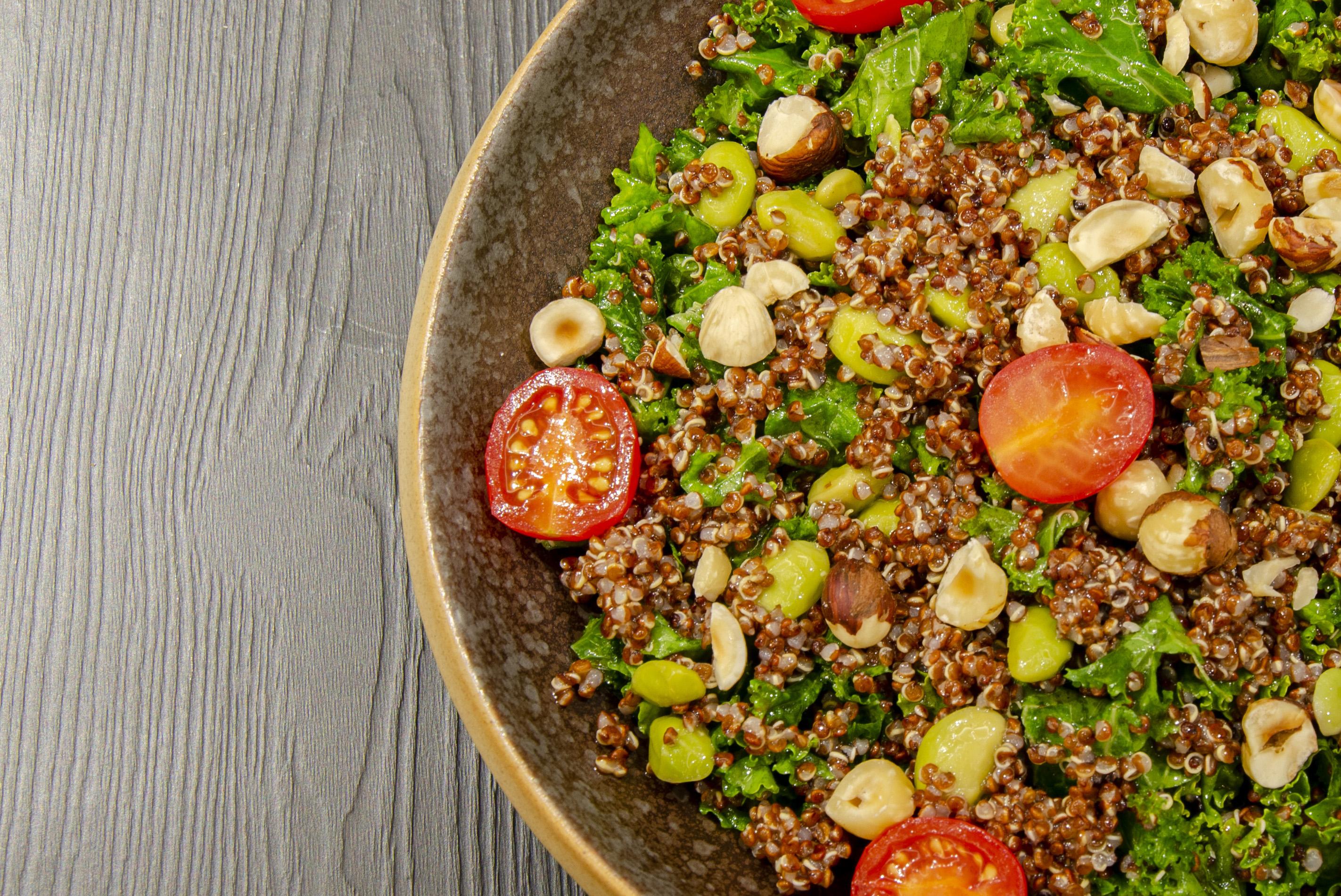Grand Plaza Hotel & Wellness Andorra la Vella Bagian luar foto Quinoa salad